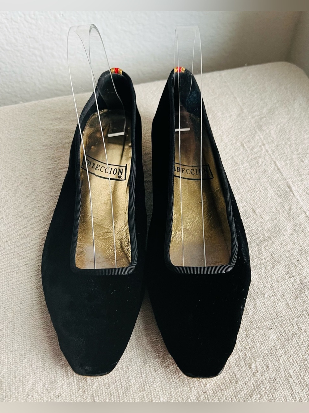 Vintage Dirección Velvet Ballet Flats